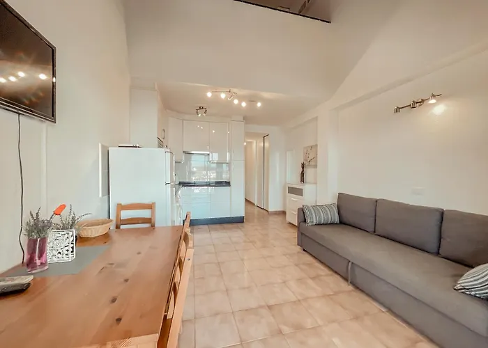 Apartment Castle Harbour, Heated Pool, Ac And Ocean View, Lc517 Los Cristianos (Tenerife)